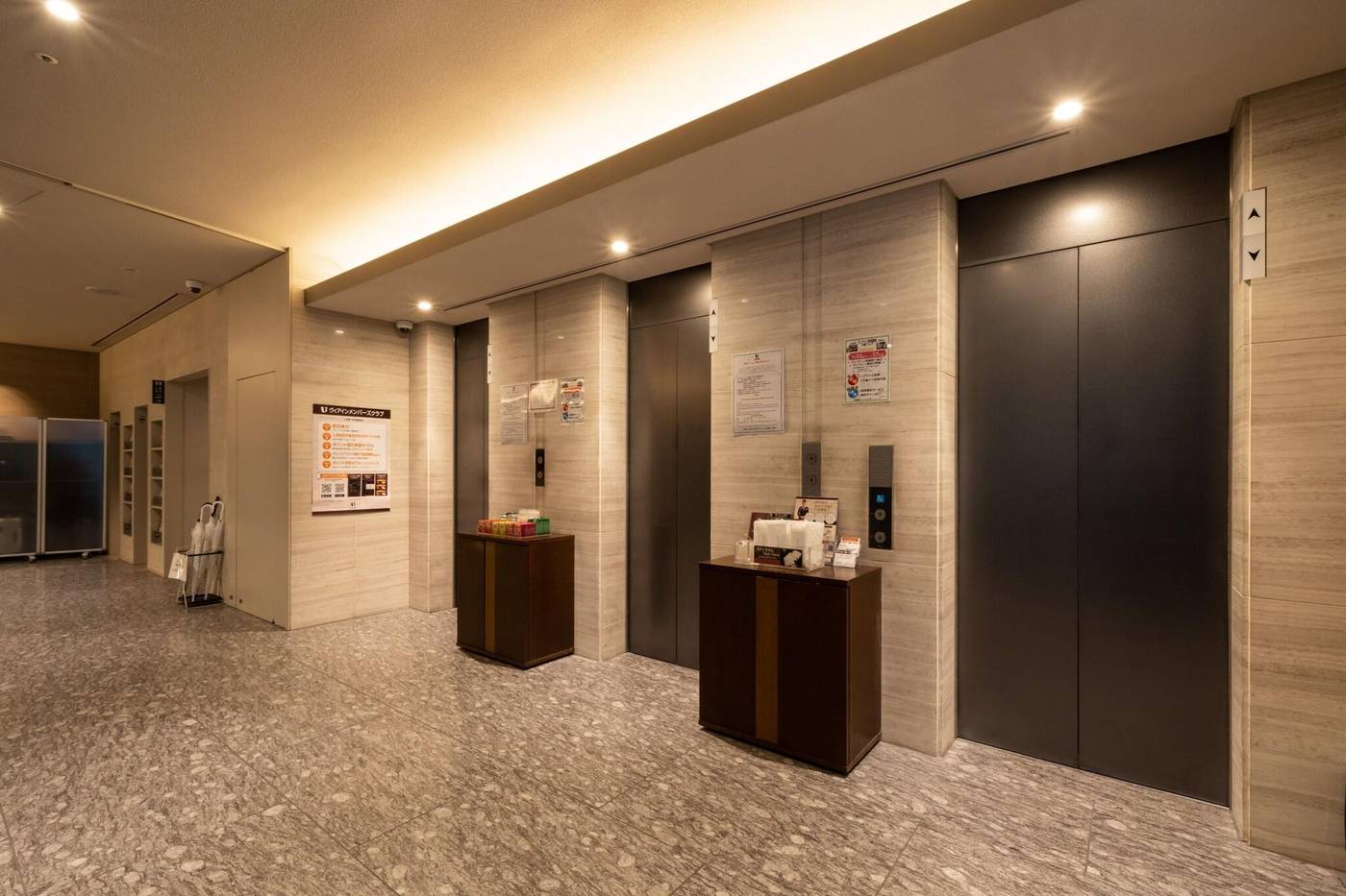 Viainn Higashi Ginza-Japan-Tokyo-Lobby-8