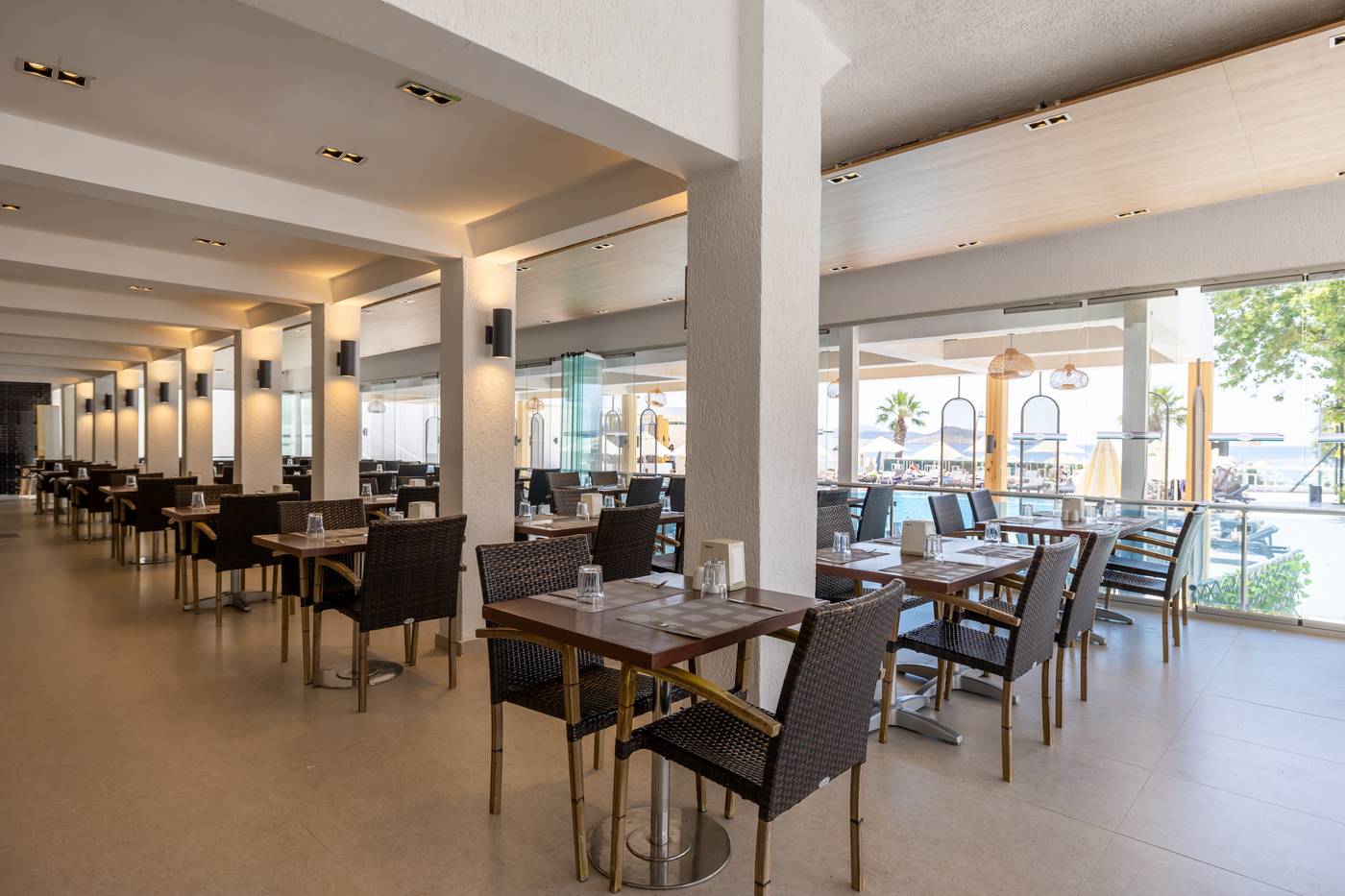 Petunya-Beach-Resort-Restaurant-30