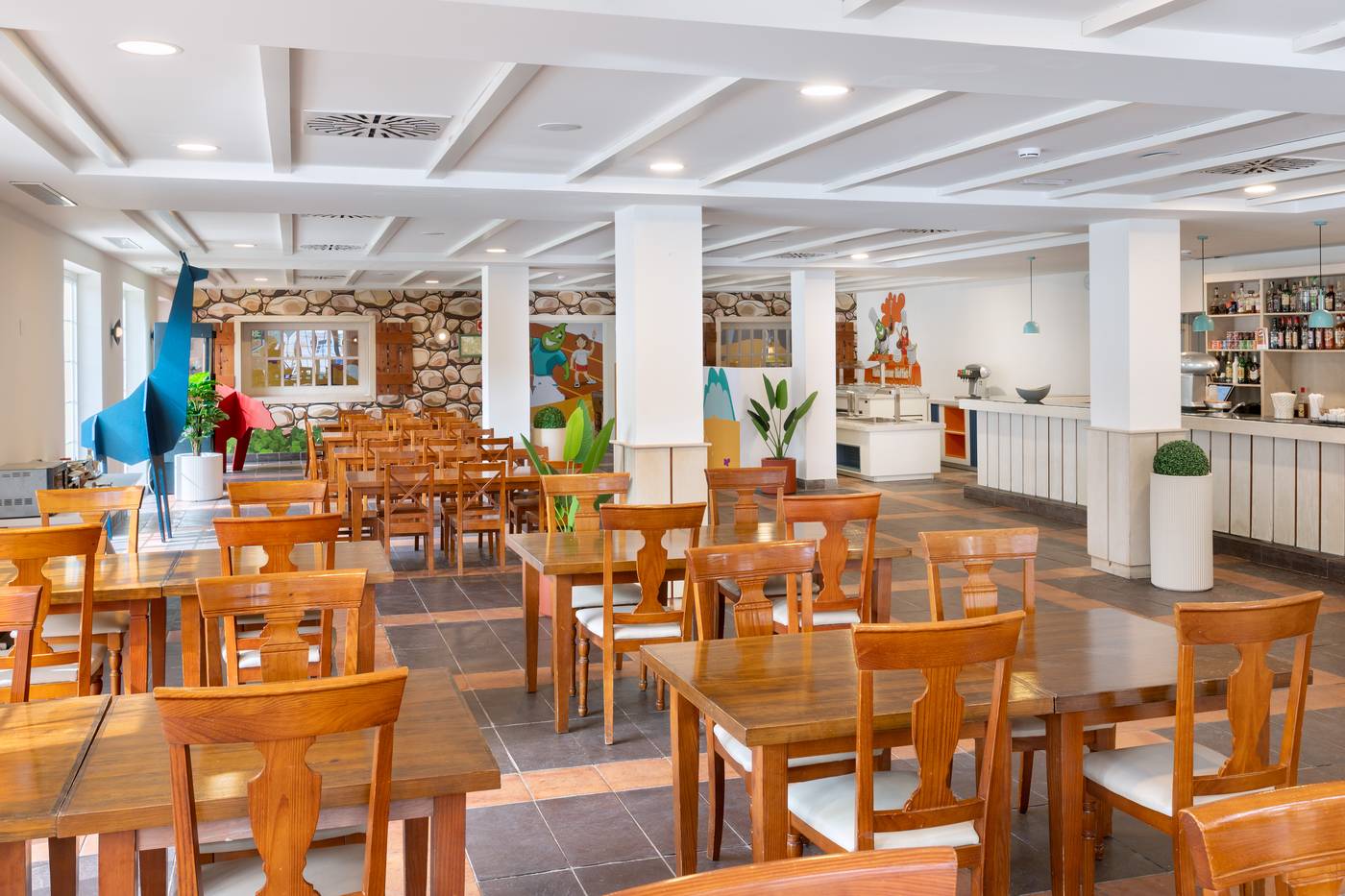 Gran-Castillo-Tagoro-Family---Fun-Playa-Blanca-Bar-58