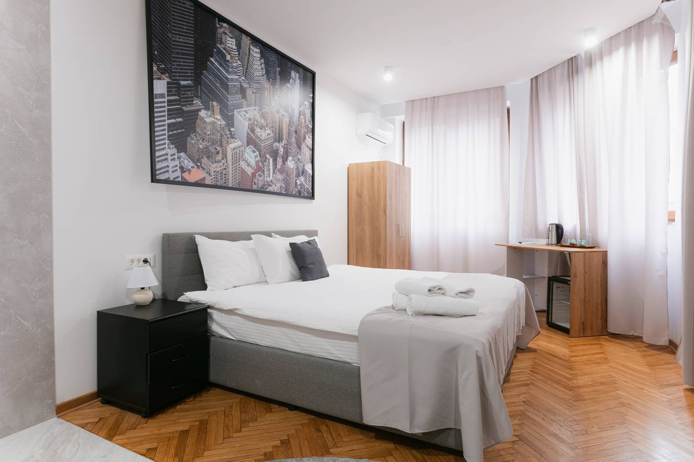 Fera-Serbia-Beograd-Room-2