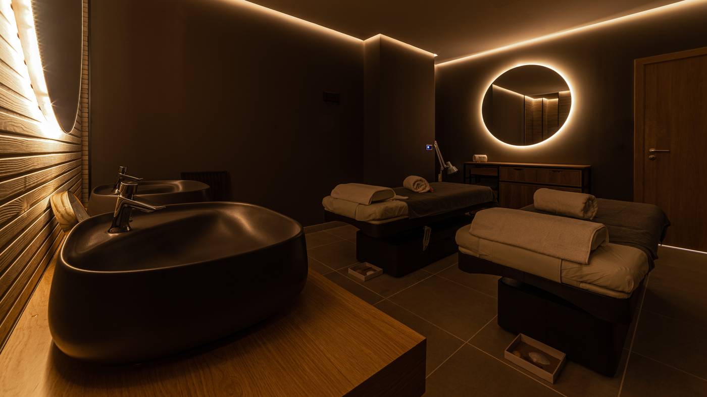 Barcelo-Punta-Umbr----a-Mar-Sports-and-Entertainment-71