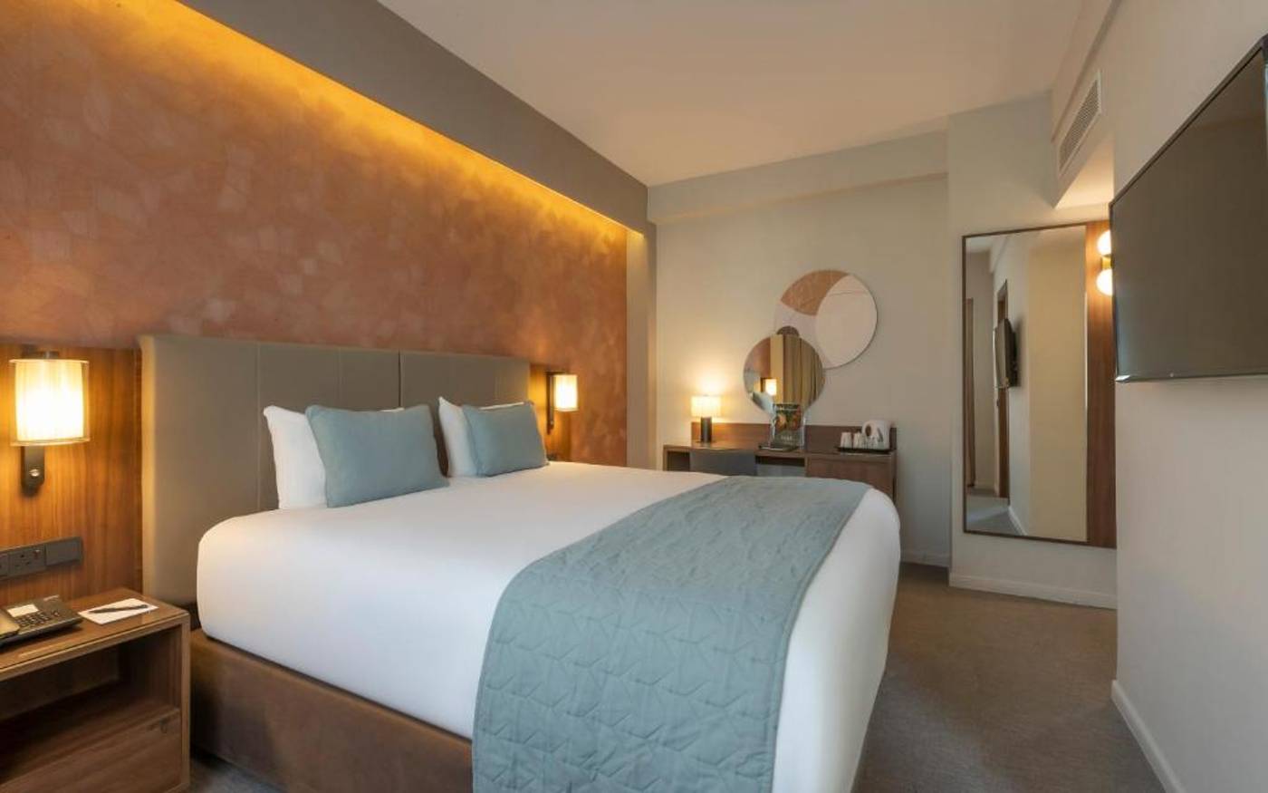 Riu-Plaza-The-Gresham-Dublin-Room-33