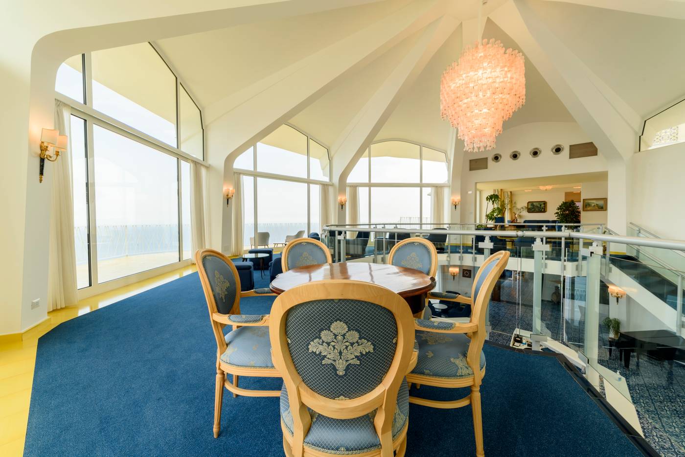 Grand-Hotel-Excelsior-Lobby-14