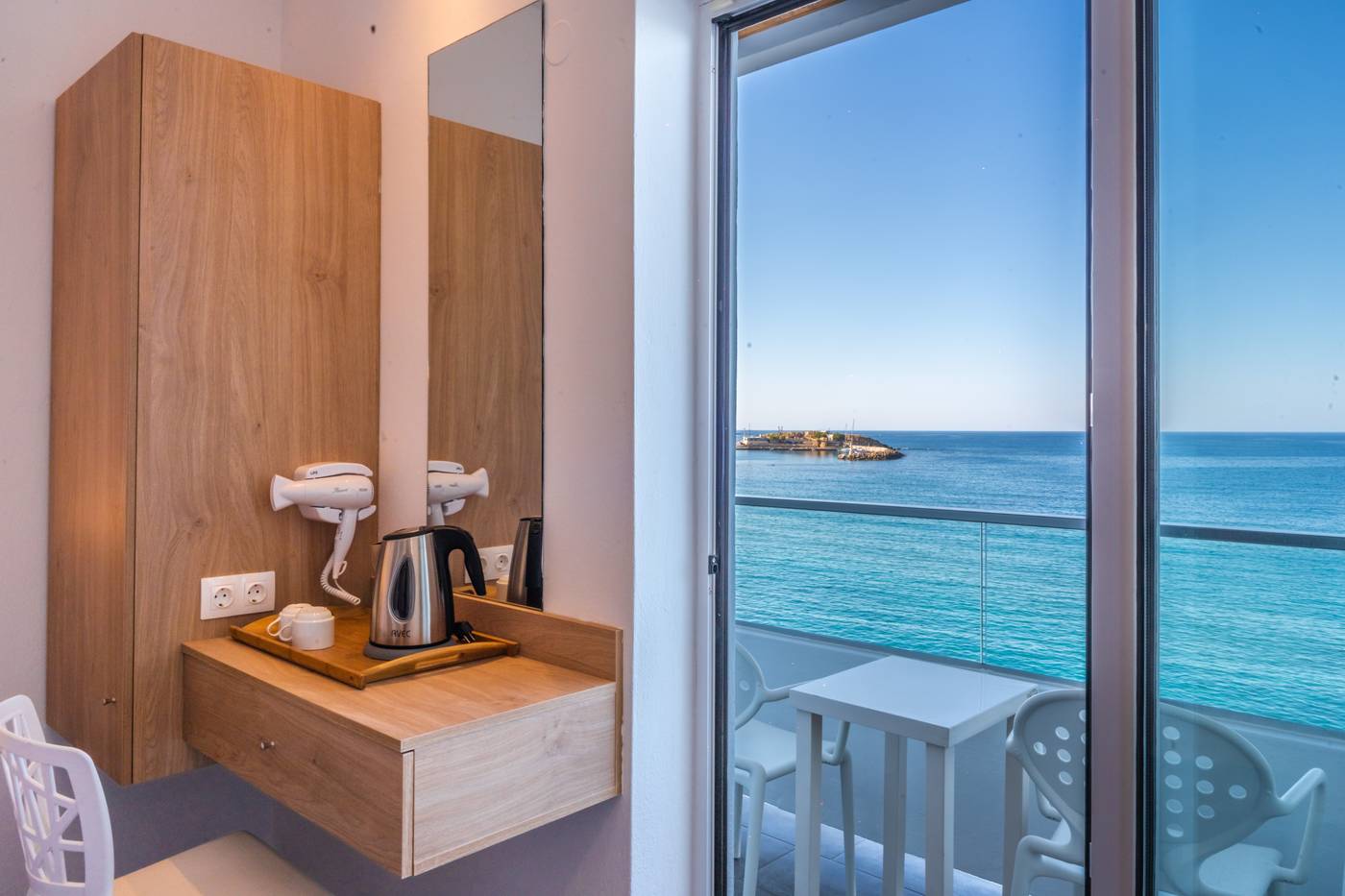 Kahlua Boutique Hotel & Suites