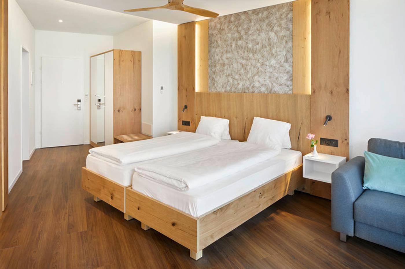 TOP Hotel Roessli Gourmet and SPA Weggis-Switzerland-WEGGIS-Room-8