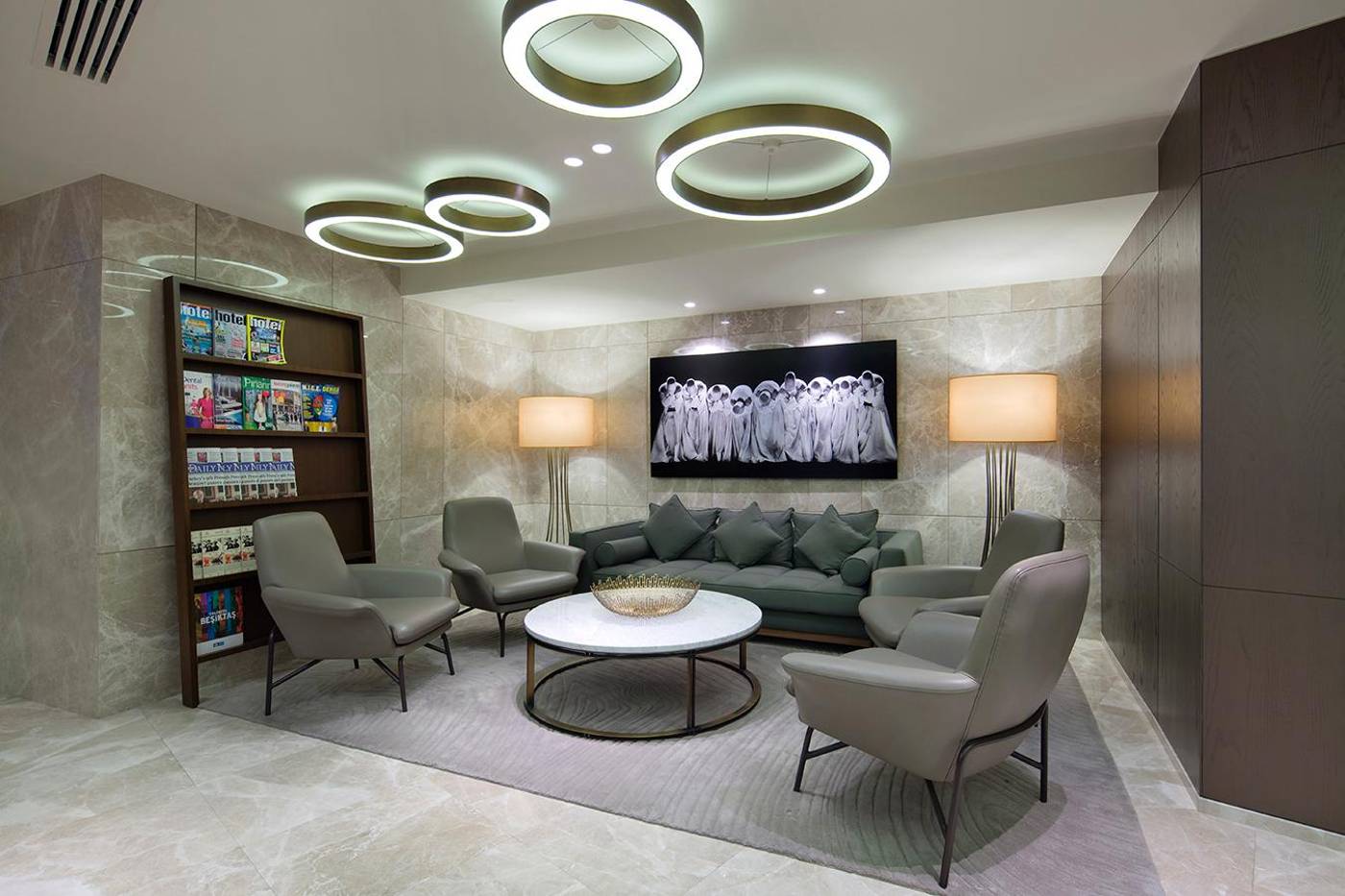 Hilton-Parksa-Istanbul-Lobby-9