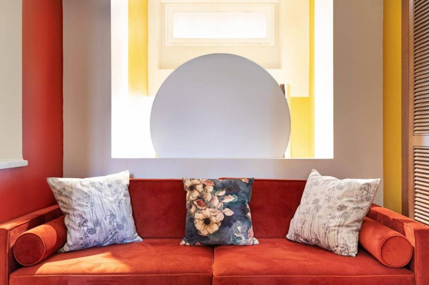 B-b-Hotel-Roma-San-Lorenzo-Termini-Lobby-5