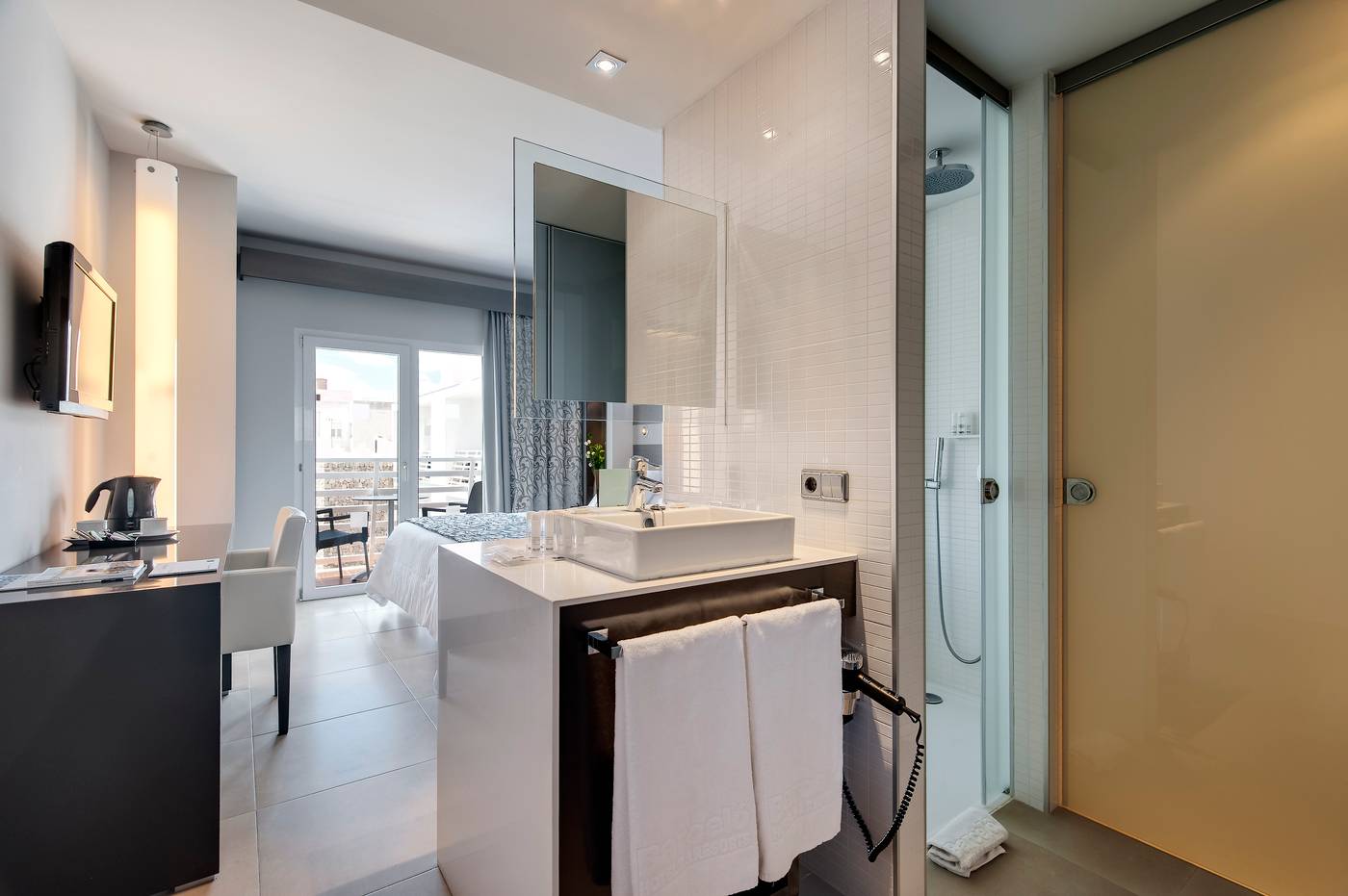 Barcel-----Hamilton-Menorca-Room-39