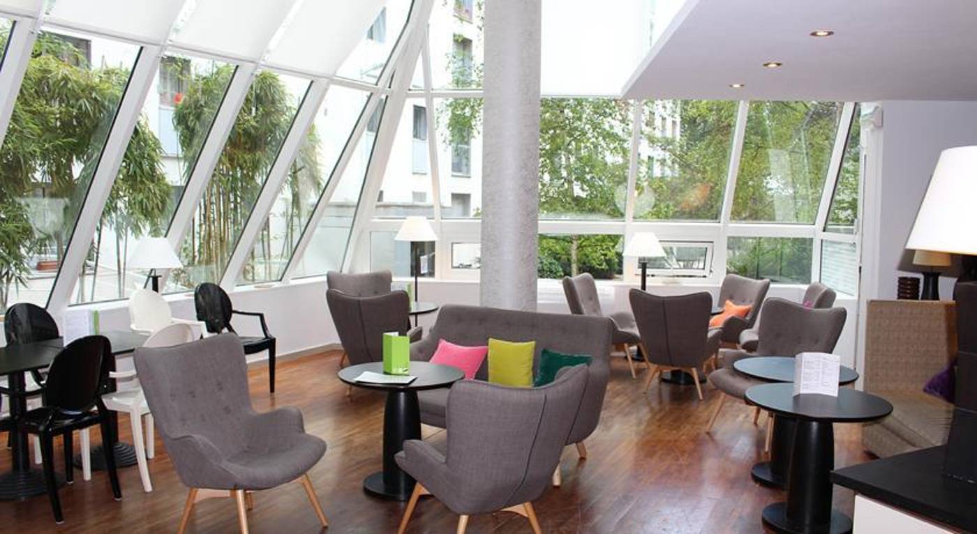 Holiday-Inn-Paris-Montparnasse-Pasteur-Bar-18