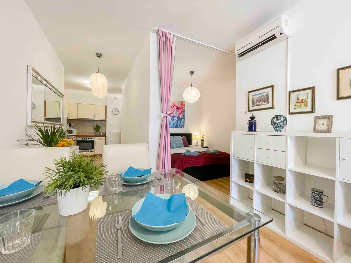 Opera-Residence-Room-4