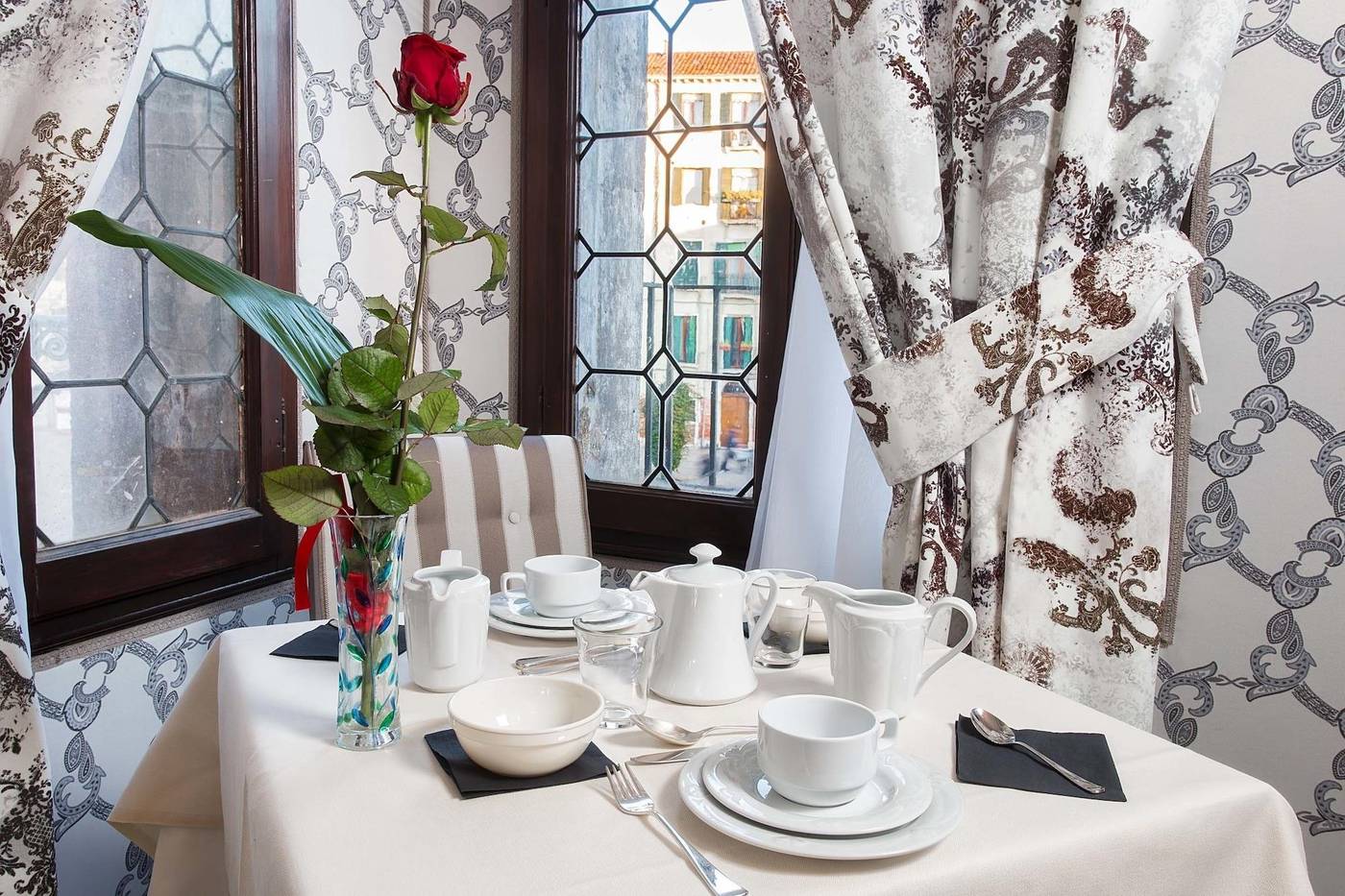 Hotel-C---Nobile-Corner-Restaurant-3