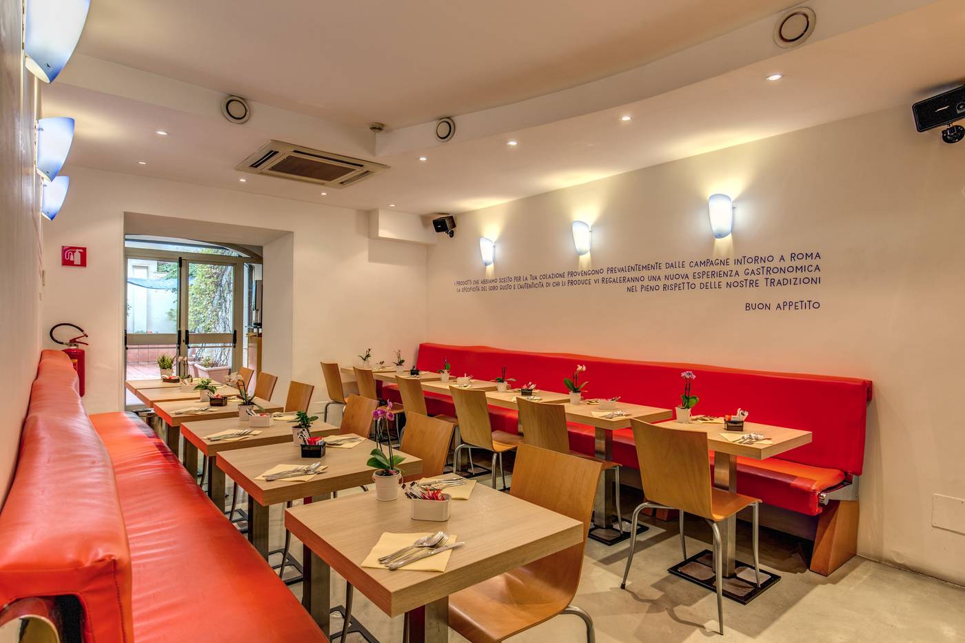 Hotel-Franklin-feel-the-sound-Bar-30