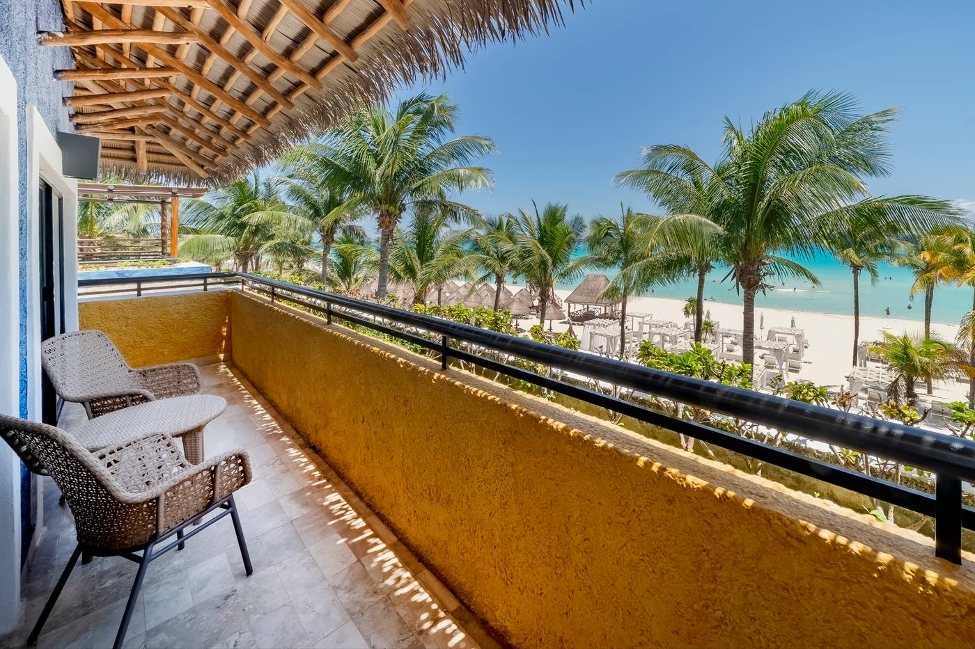 Iberostar-Waves-Tucan-Room-75