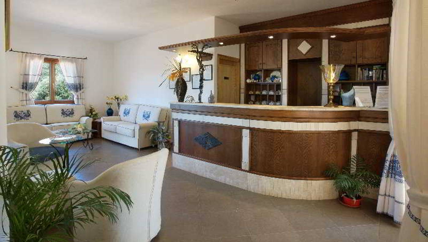 Hotel-Relais-Valkarana-Lobby-69