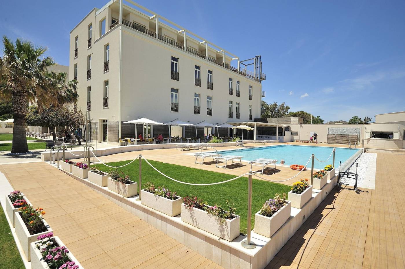 Hotel-Club-Torre-Salinas---Adults-Only-Pool-2