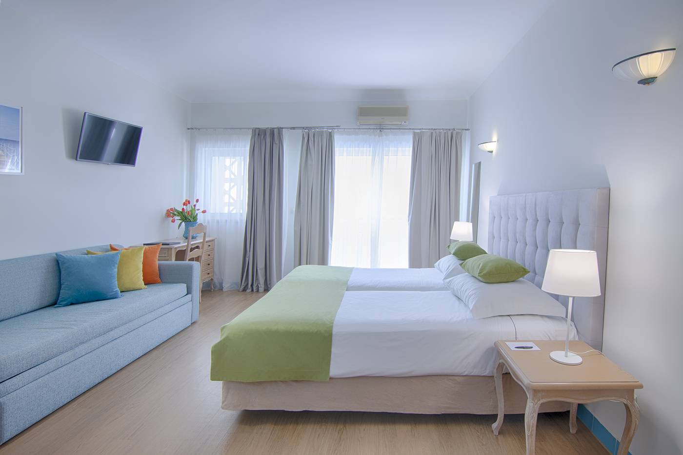 Luna-Miramar-Room-26