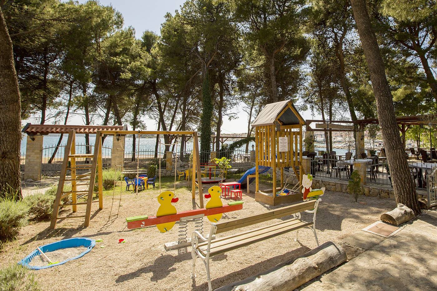 Matilde-Beach-Resort-Lobby-66