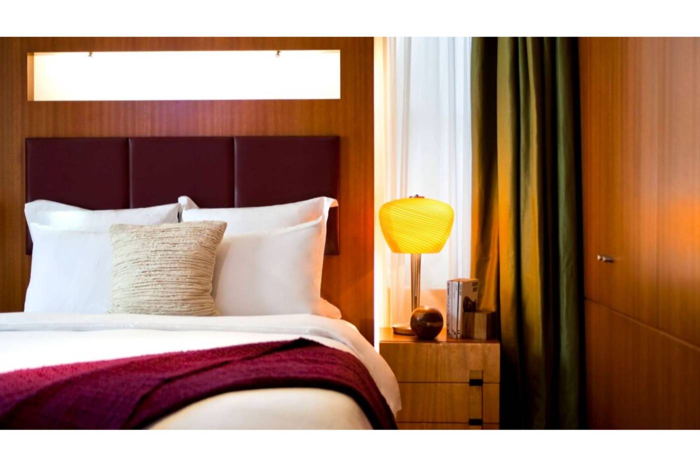 Hotel-57-New-York-City-Room-17