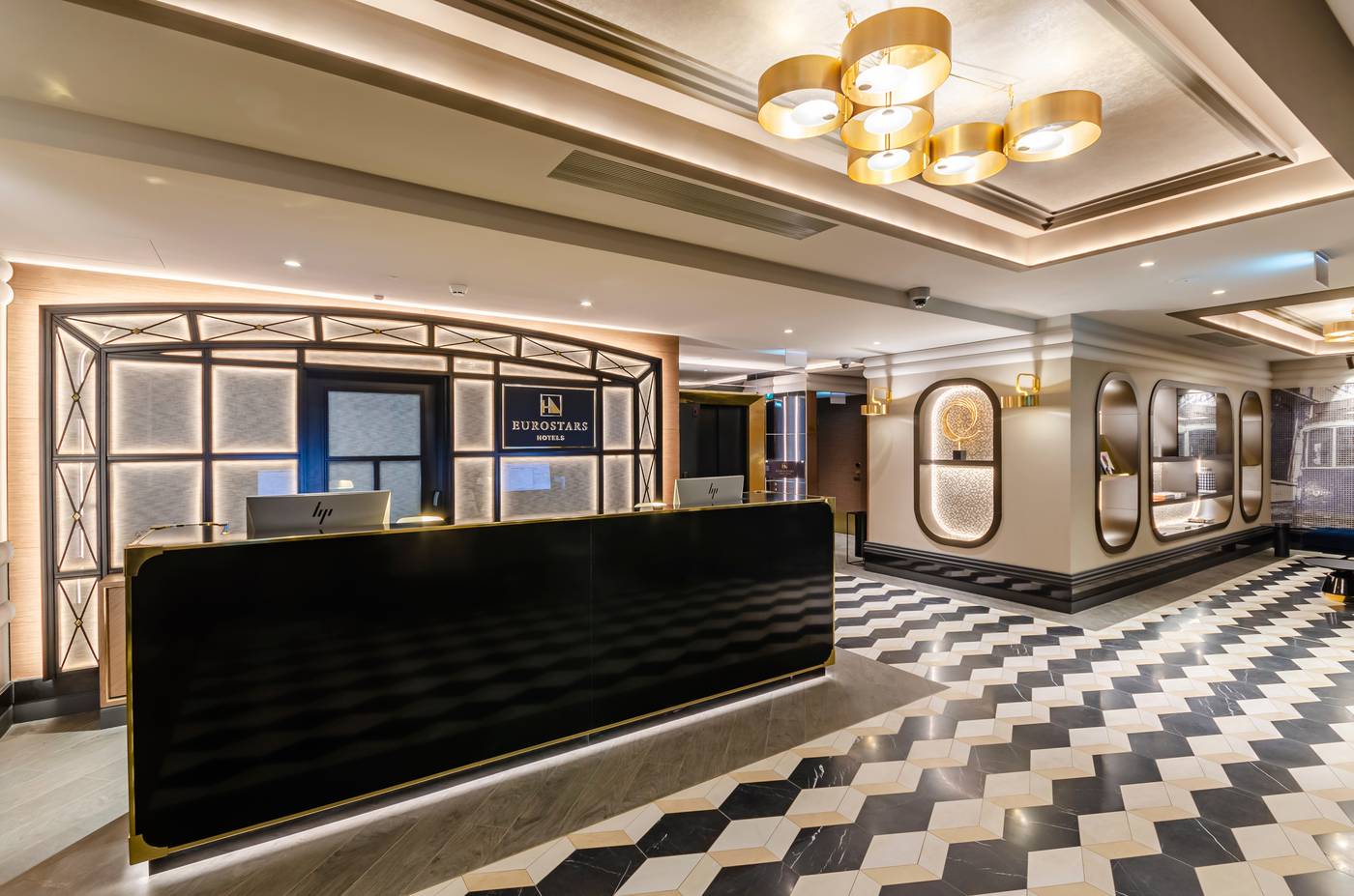 Eurostars-Lisboa-Baixa-Lobby-2
