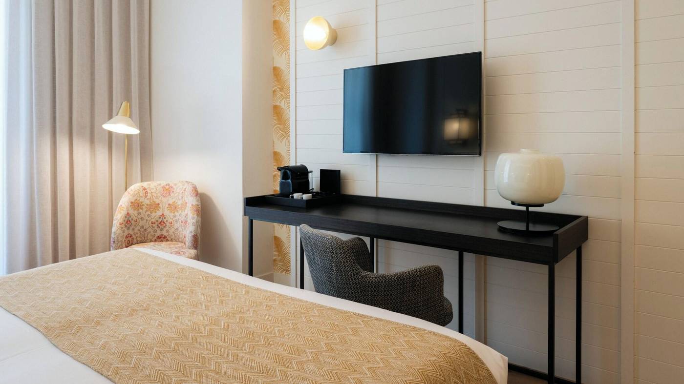 Molina-Lario-Room-36