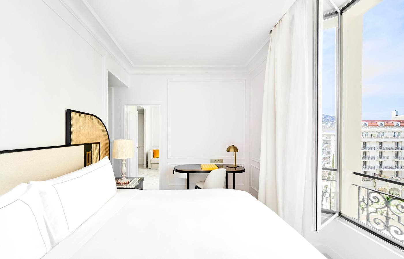 Regent-Carlton-Cannes-Room-32