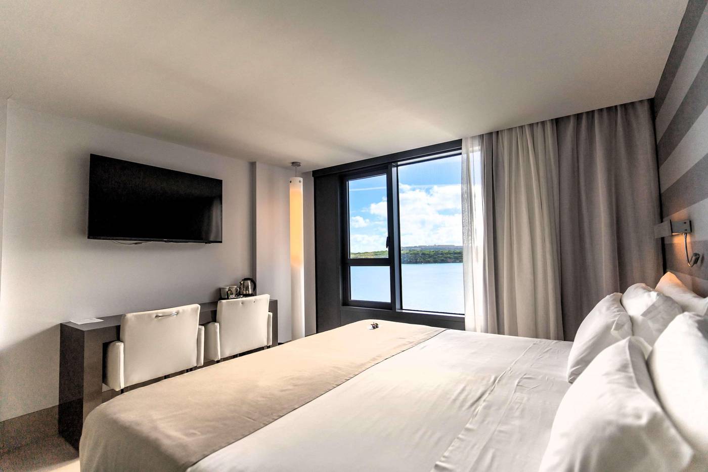 Barcel-----Hamilton-Menorca-Room-33