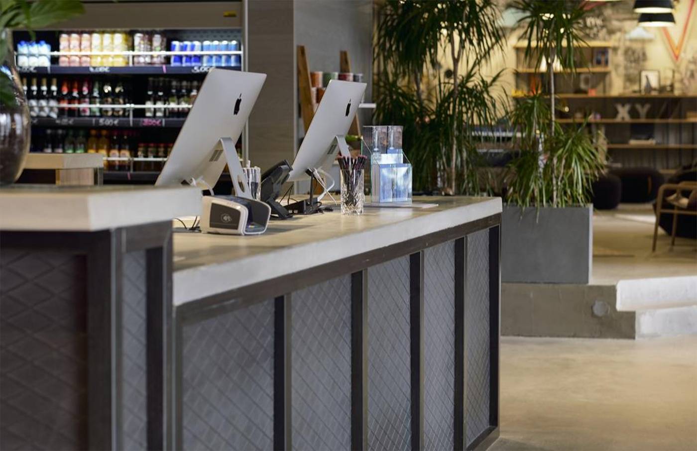 Ac-Hotel-By-Marriott-Berlin-Humboldthain-Park-Lobby-22