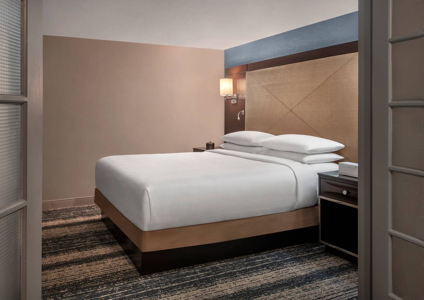 Boston-Marriott-Burlington-Room-20