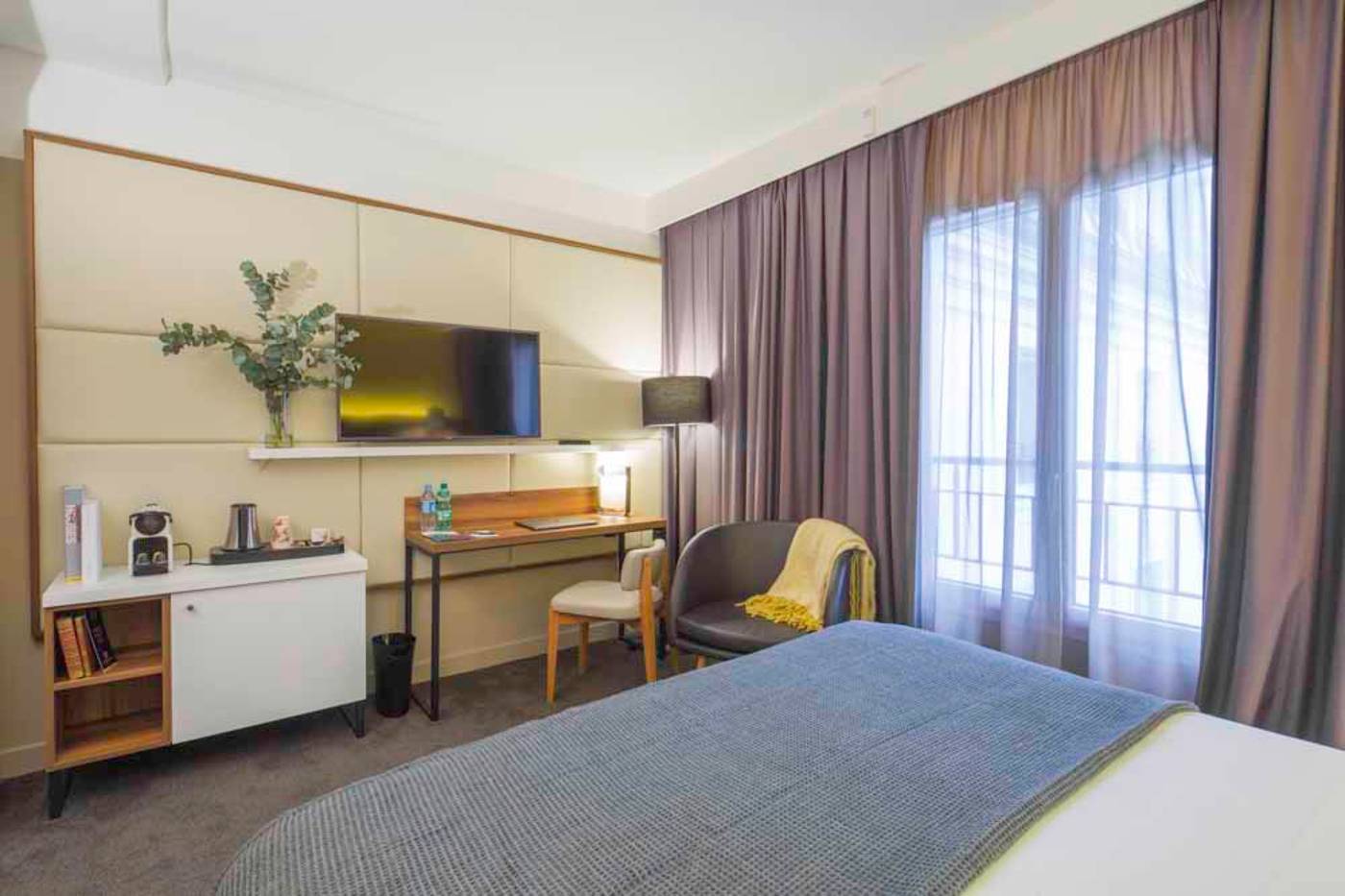 L-elysee-Val-D-europe-Room-35