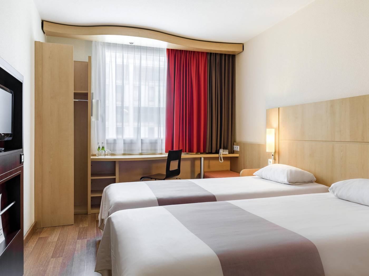 ibis-Warszawa-Reduta-Room-8