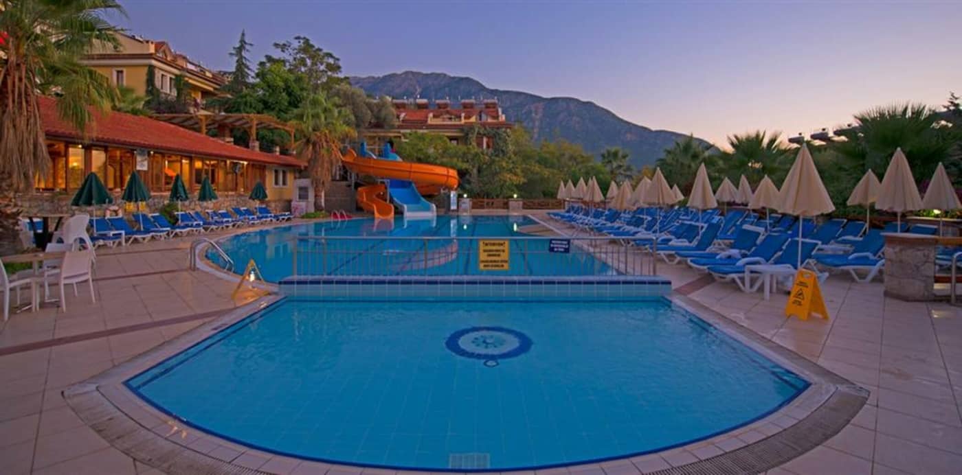 Perdikia-Hill-Family-Resort-Pool-5