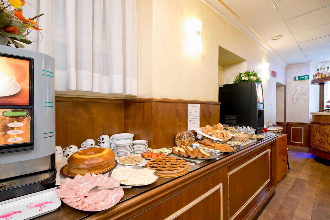 Hotel-Marco-Polo-Bar-25