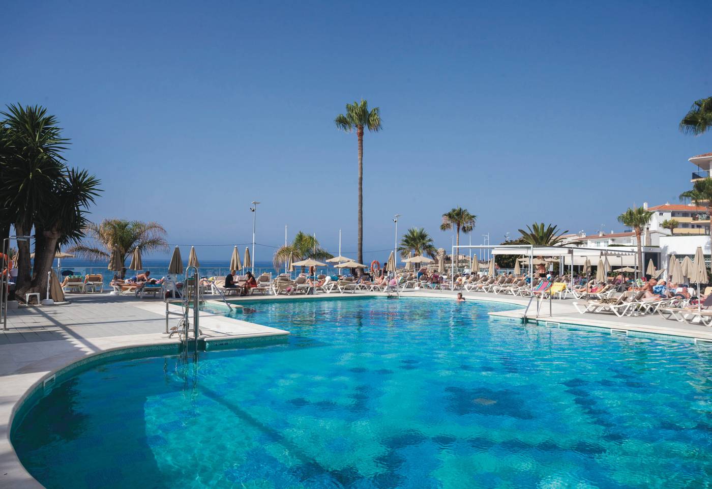 Riu-Monica-Pool-24
