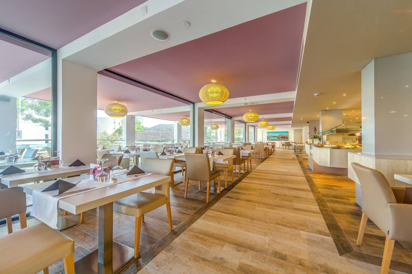 Marins Suites - Adults Only