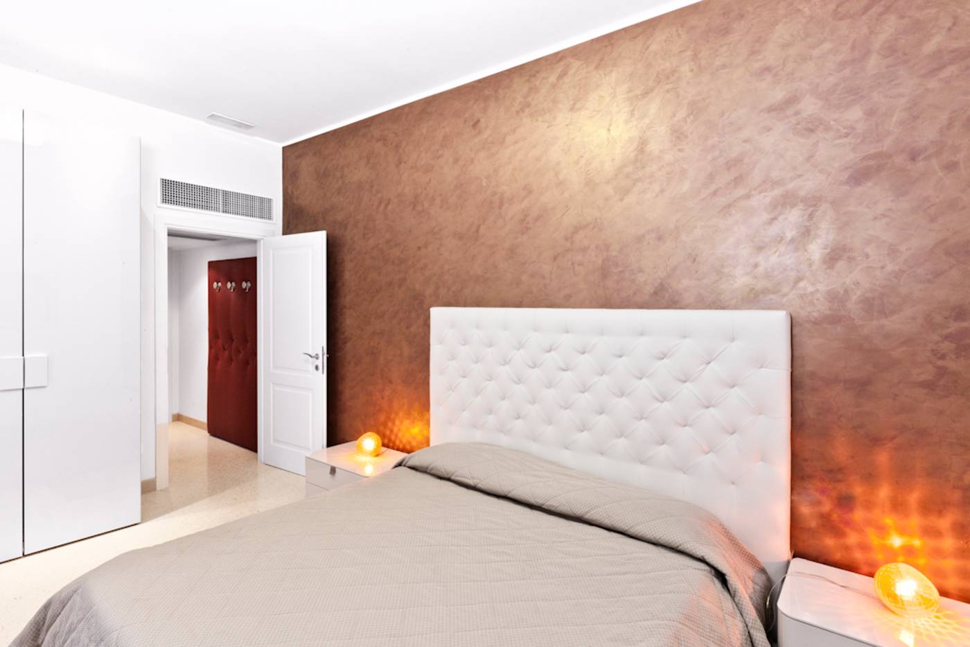 American-Dinesen-Room-36