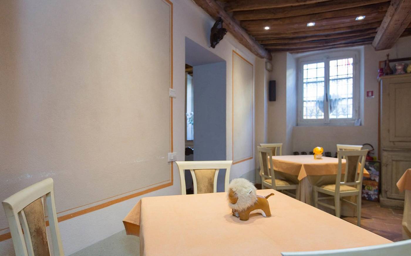 Maison-De-Charme-Alla-Corte-Degli-Angeli-Restaurant-10