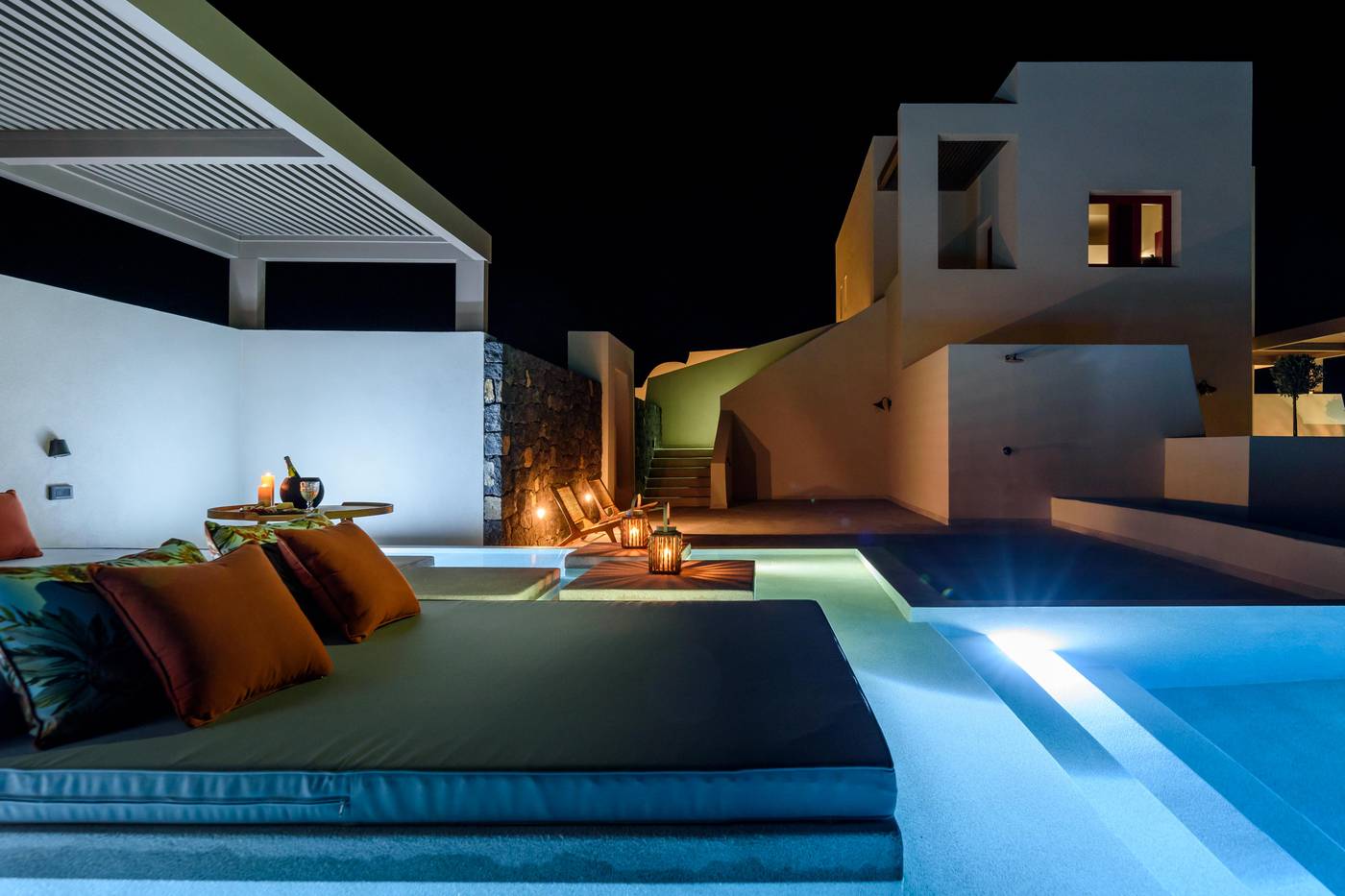 Potnia-Theron-Suites-Room-67