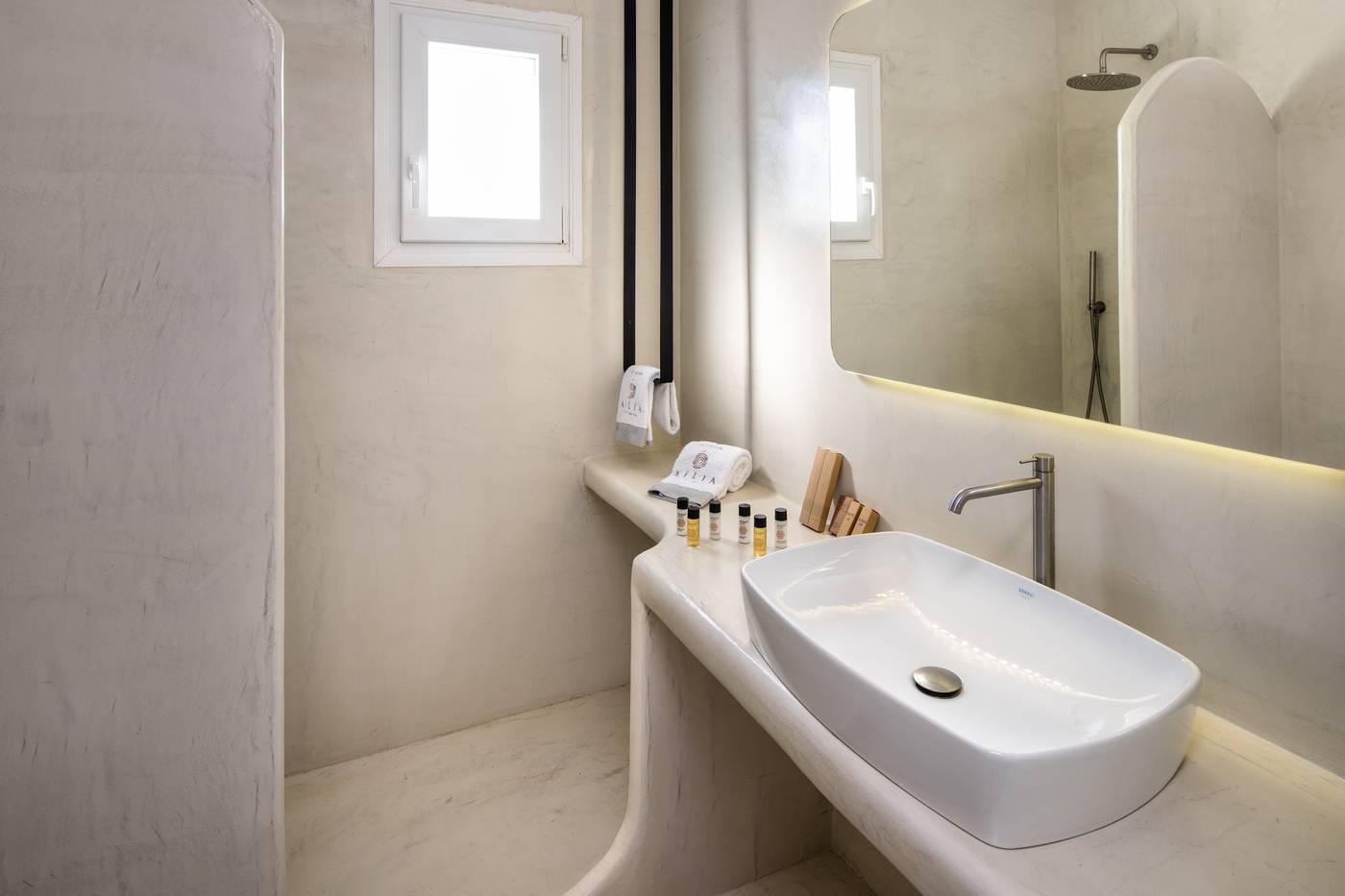 Aelia-Luxury-Suites-Room-47