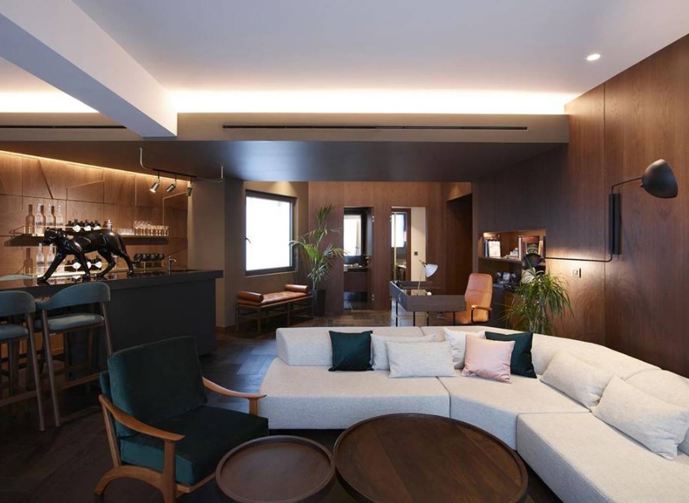 Brown-Acropol--a-member-of-Brown-Hotels-Room-14