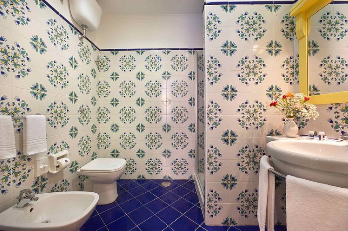 Astoria-Sorrento-Room-14