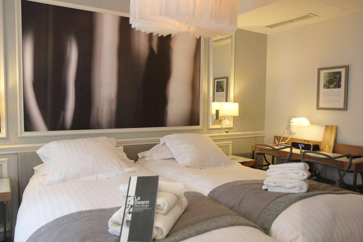 Hotel-Litteraire-Le-Swann--BW-Premier-Collection-Room-36