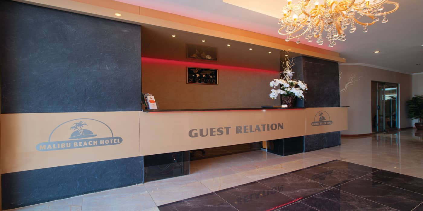 Malibu-Beach-Hotel-Lobby-35