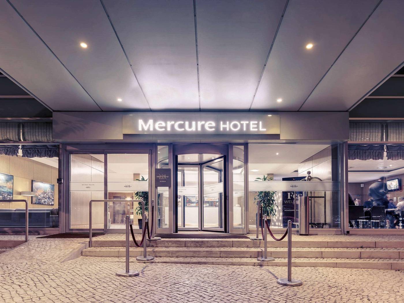 Mercure-Lisboa-Almada-Hotel-General-view-7