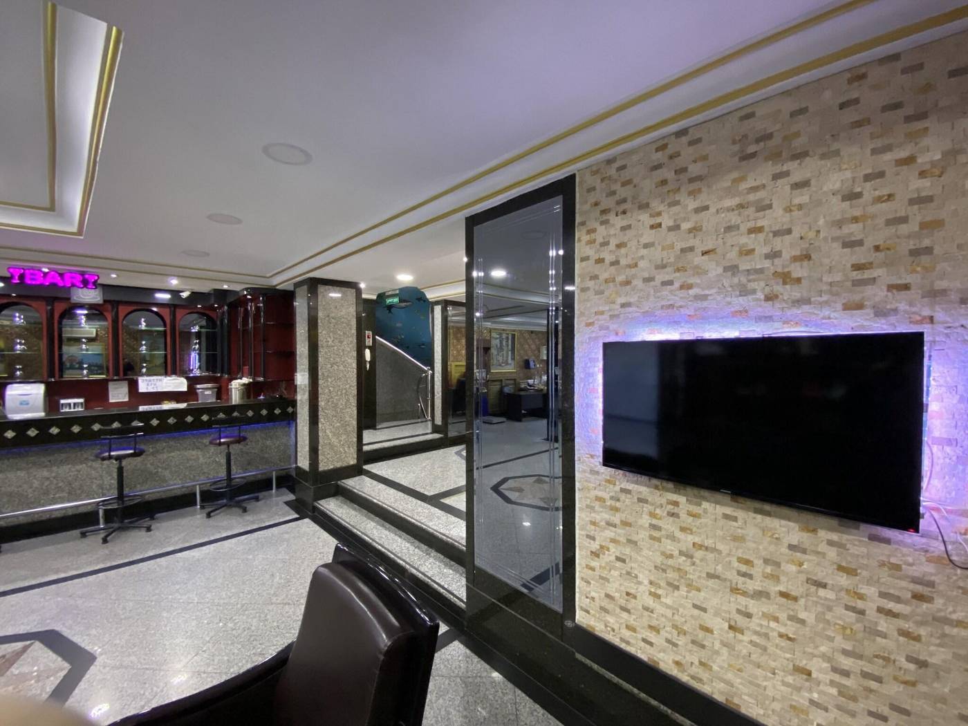 Grand-Oral-Hotel-Lobby-3