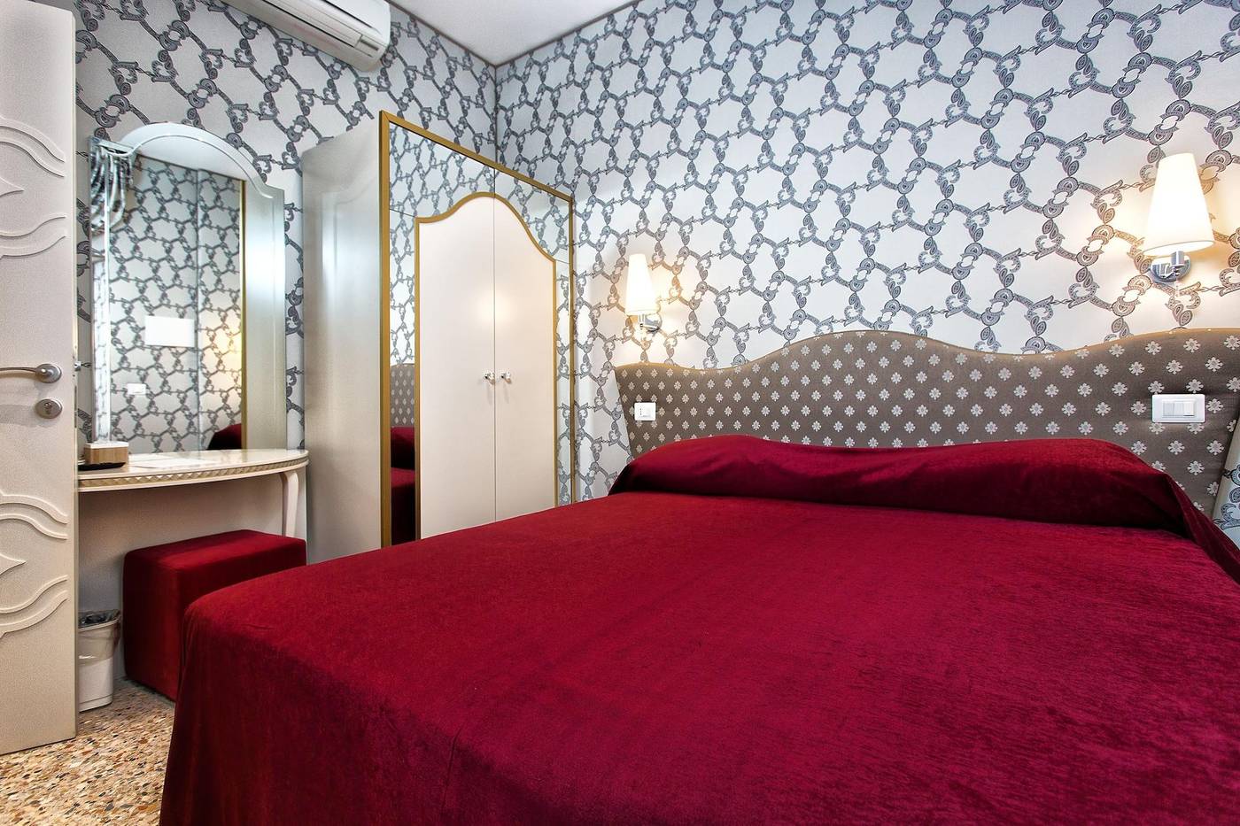 Hotel-C---Nobile-Corner-Room-25