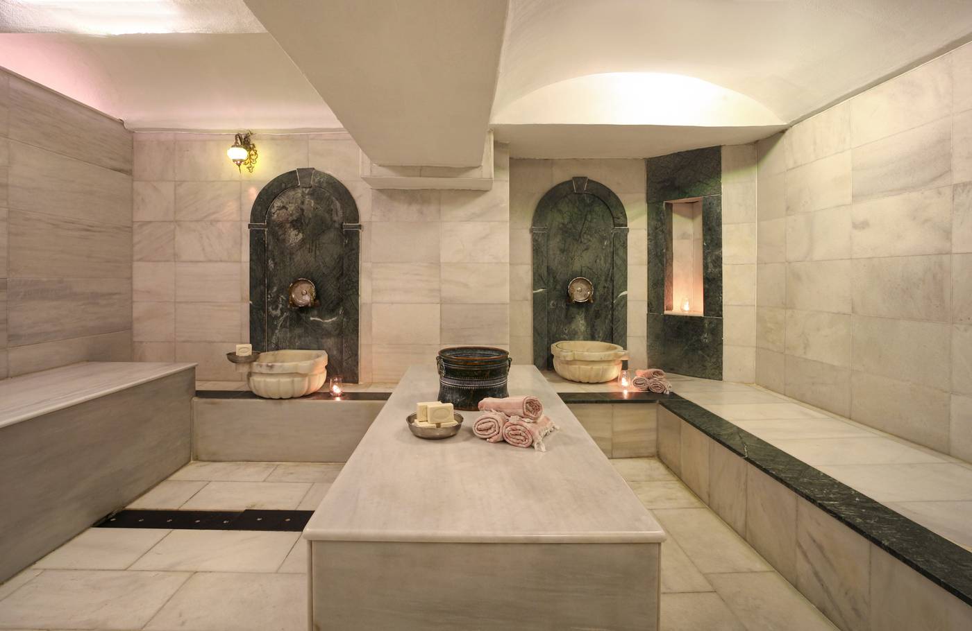 Legacy-Ottoman-Hotel-Sports-and-Entertainment-62