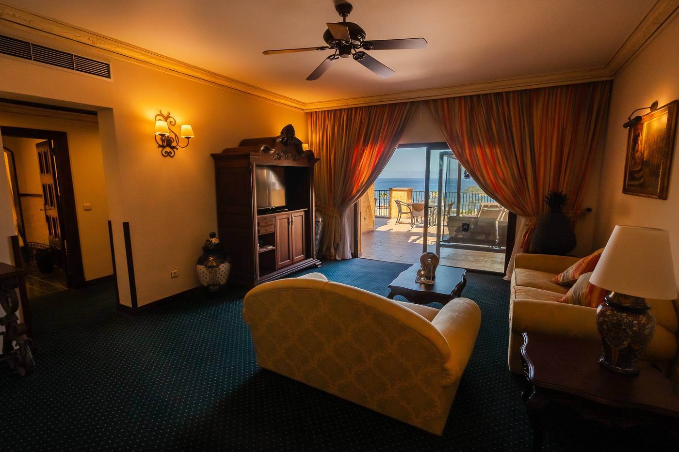 Europe-Villa-Cortes-Room-32