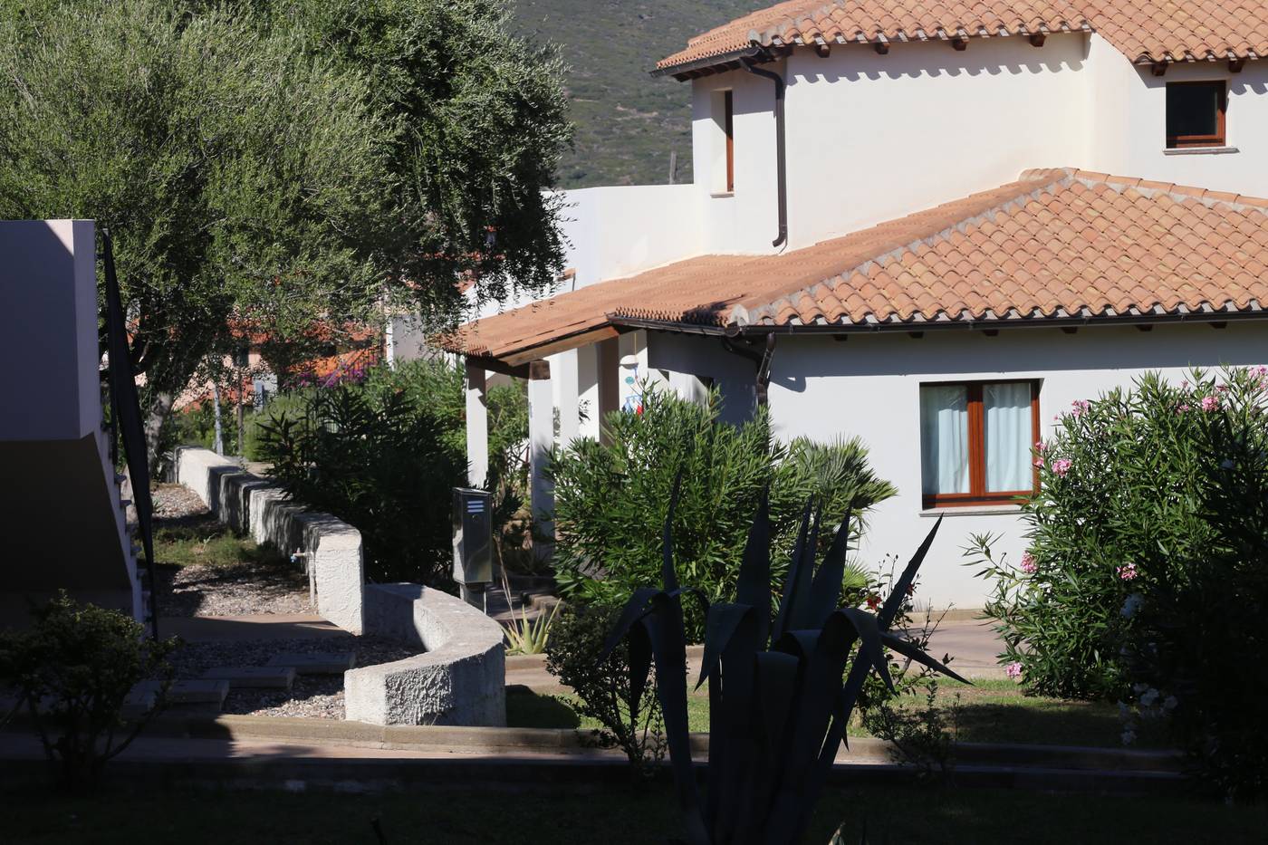 Club-Esse-Cala-Gonone-Beach-Village-General-view-25