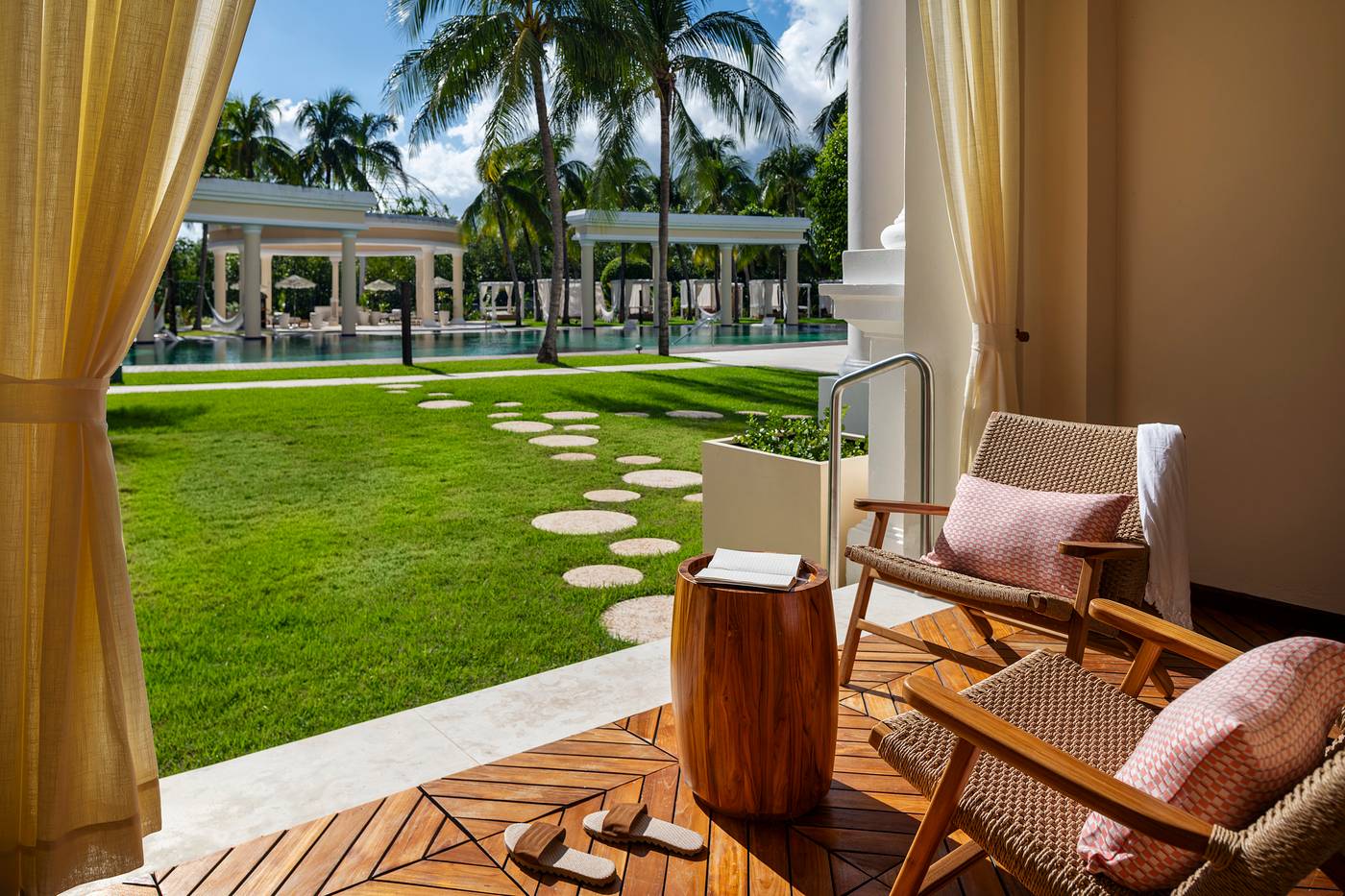 Iberostar-Grand-Paraiso-All-Inclusive-Room-7