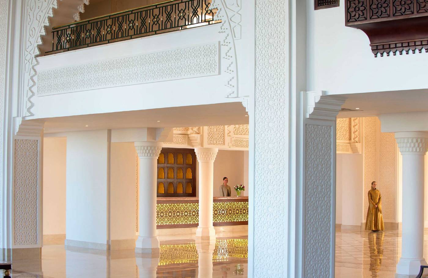 Baron-Palace-Lobby-35